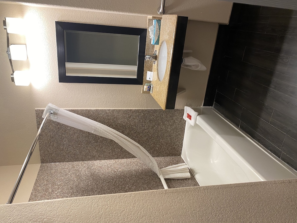 Standard Room, 2 Queen Beds, Accessible, Balcony - Photo 7