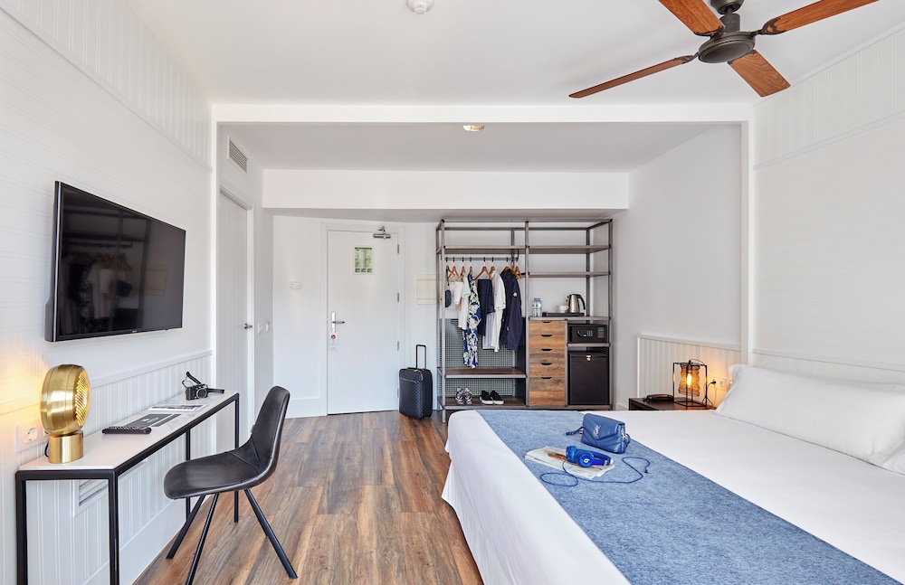 Superior Double or Twin Room (Access to Avana Rooftop) - Photo 5