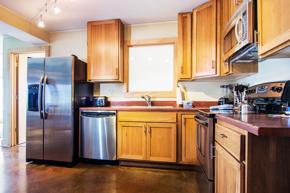 Deluxe Suite, 2 Bedrooms, Lake View photo 1