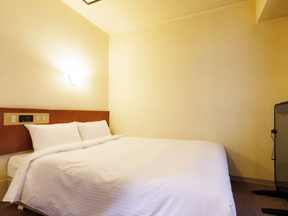 Double Room, Smoking