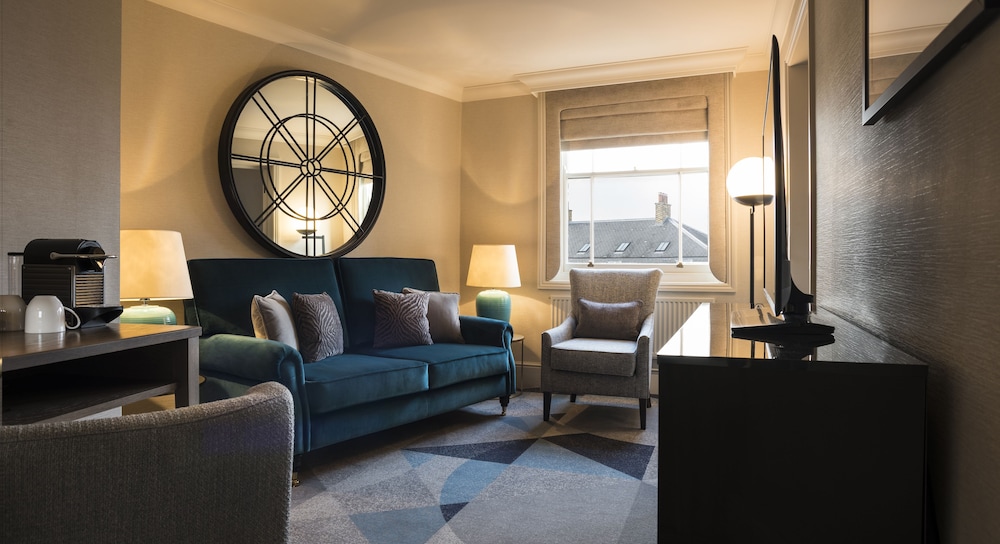 Suite, 1 King Bed, Non Smoking