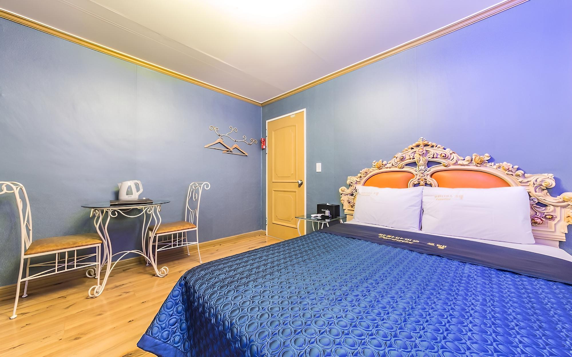 Room (Standard Room) - Photo 3
