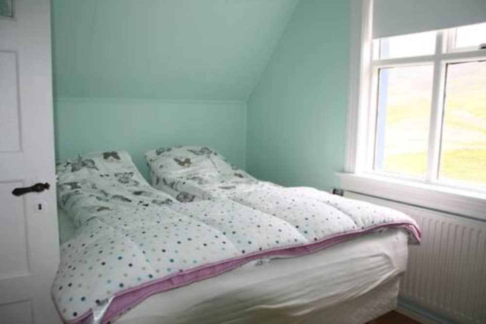 Economy Double Room photo 1