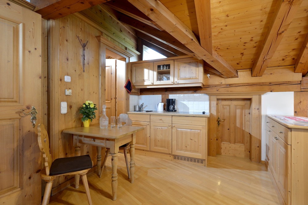 Romantic Studio, Non Smoking (additional cleaning fee € 30,00) photo 2