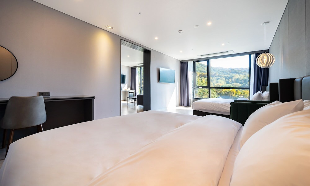 Special Suite - Photo 13