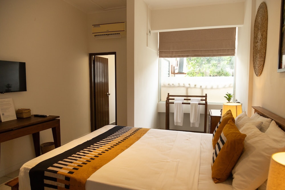 Standard Double Room - Photo 2