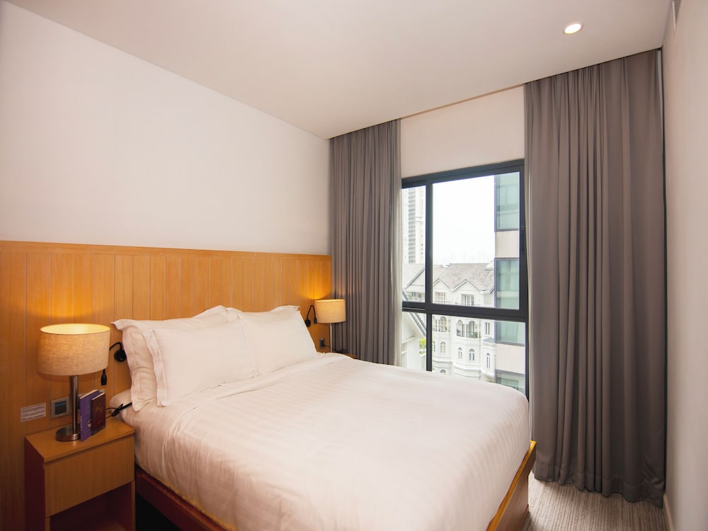 Premium Studio, City View