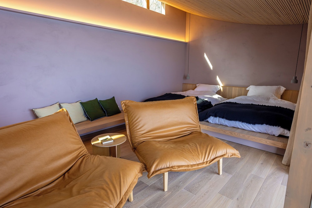 Signature Twin Room, 2 Double Beds, Non Smoking, Sea View