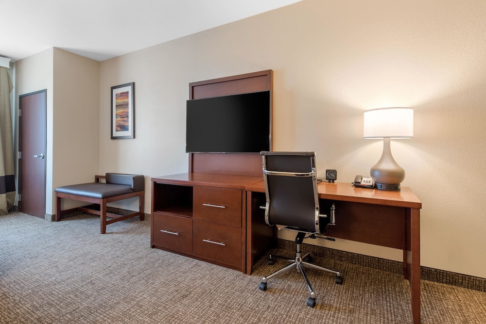 Suite, Multiple Beds, Non Smoking photo 1