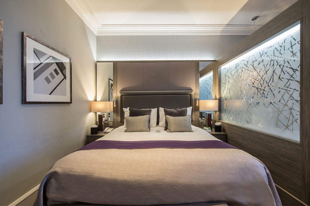 Junior Suite, 1 King Bed - Photo 12