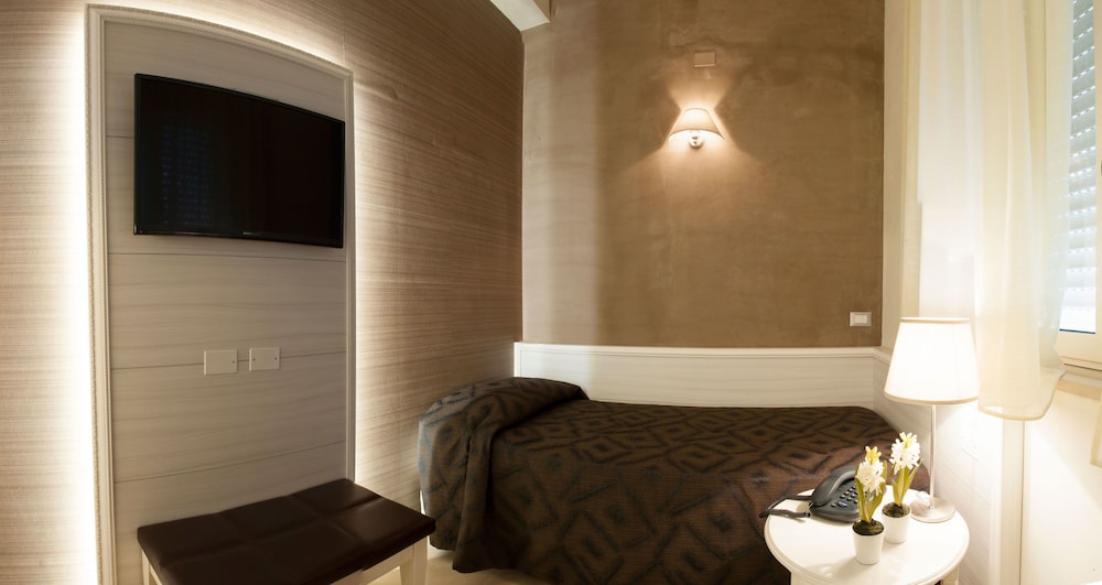 Superior Single Room