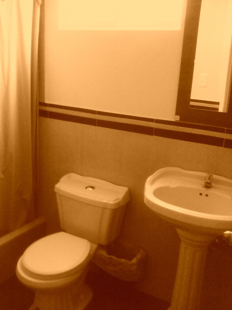 Economy Triple Room photo 1