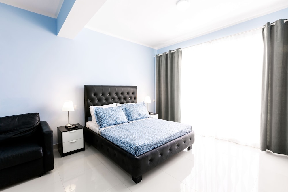 Deluxe Suite, Pool Access, Ocean View