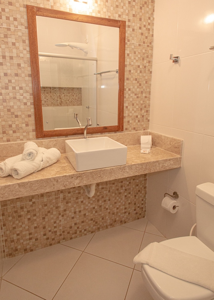 Standard Room, 1 Queen Bed, Lanai, City View photo 3