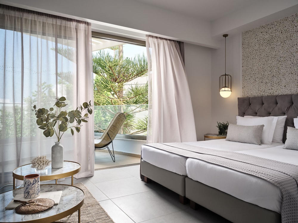 Superior Room, Garden View photo 3