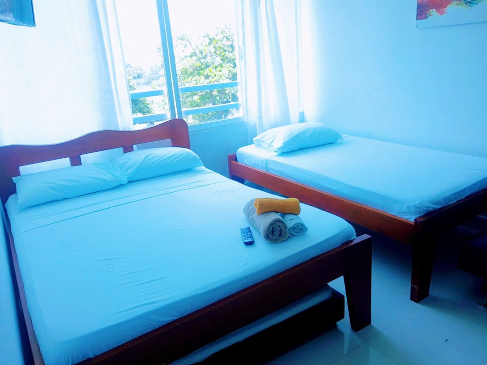 Family Studio, Multiple Beds, Lake View (12B) photo 1
