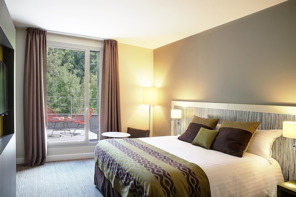 Superior Room, 1 King Bed, Non Smoking, Terrace (Larger Room) - Photo 2