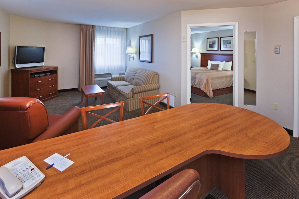 Studio Suite, 2 Queen Beds, Accessible - Photo 2
