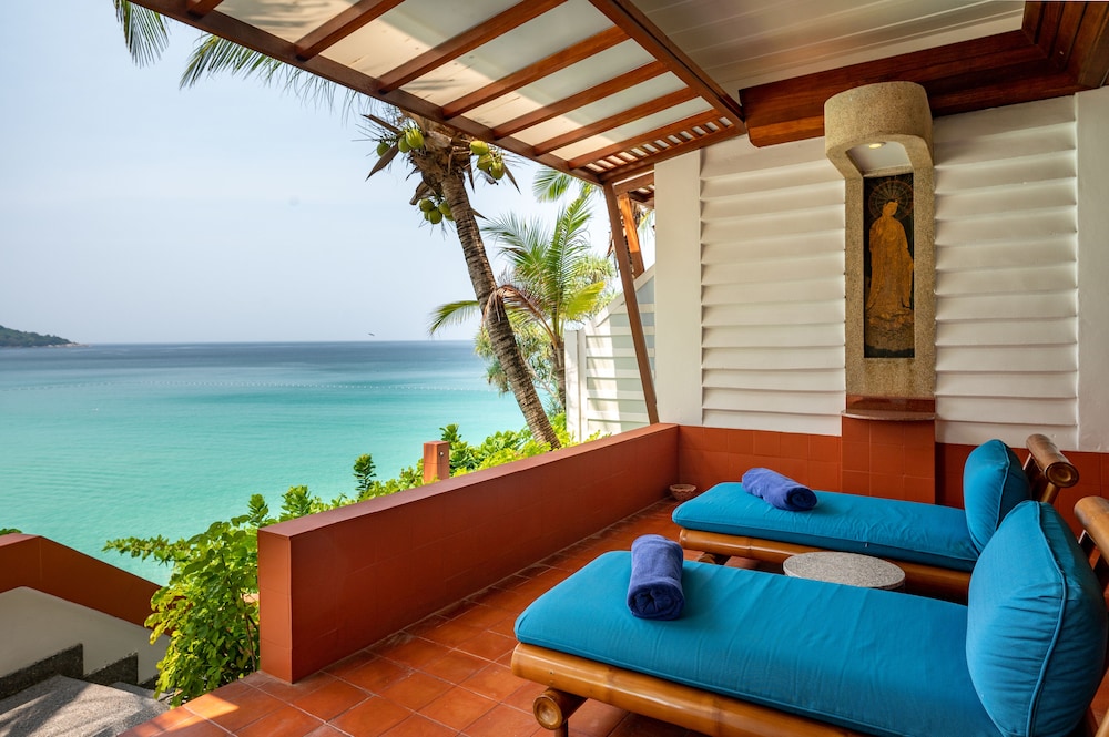 Pool Suite - Photo 3