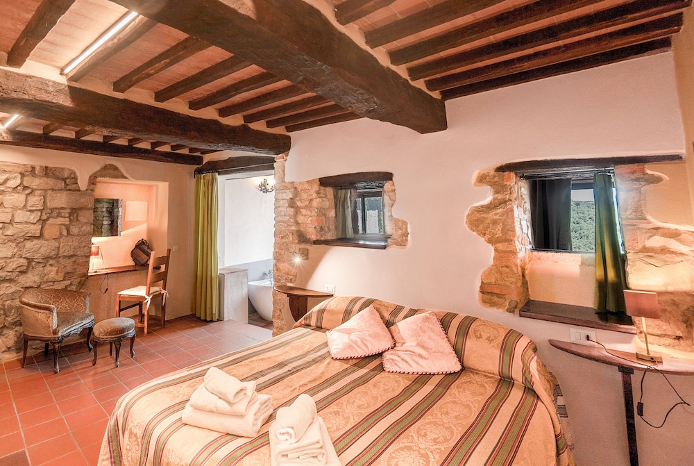 Borgo Junior Suite private garden/Terrace - Photo 4