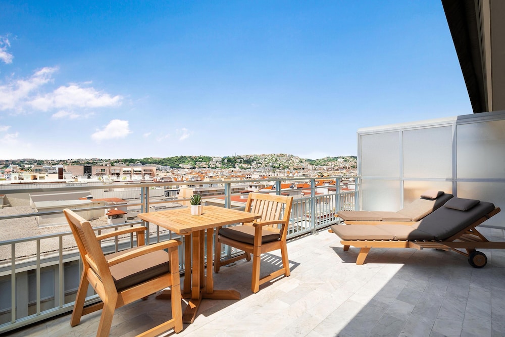 Executive Room, 2 Twin Beds, City View (Terrace)