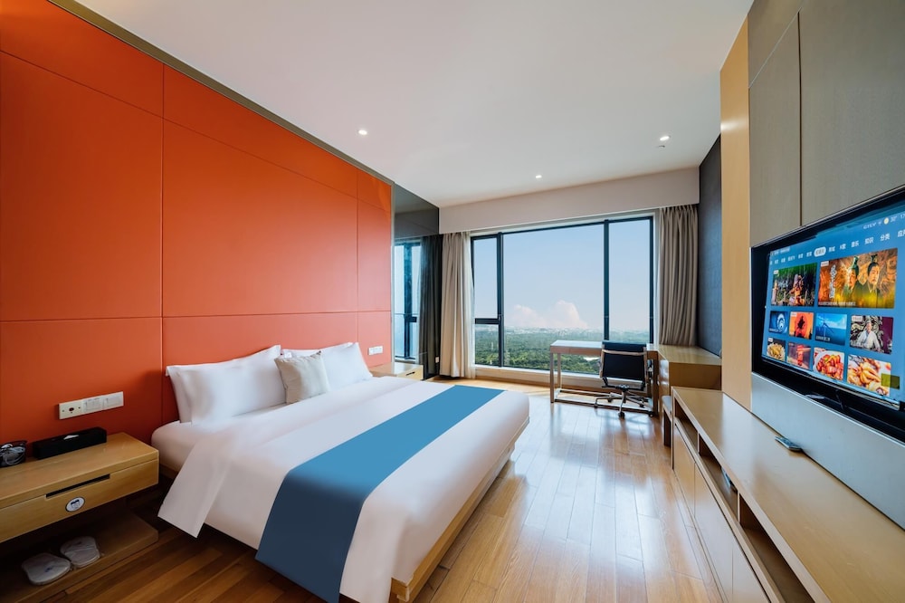 Elite Double Room, 1 King Bed, Private Bathroom