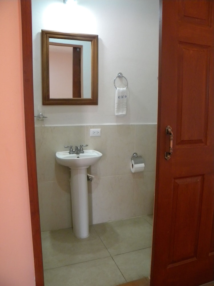 Standard Double or Twin Room, 2 Twin Beds, Non Smoking photo 2