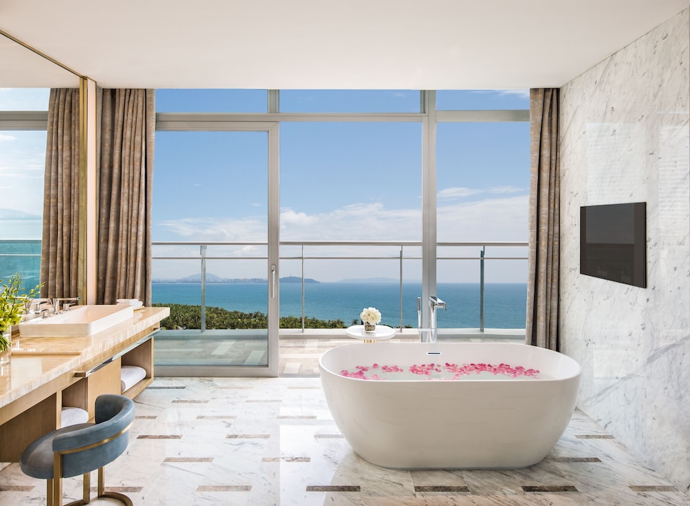 Regal Suite (unlimited entry to water park & aquarium, Imperial club benefit) photo 2