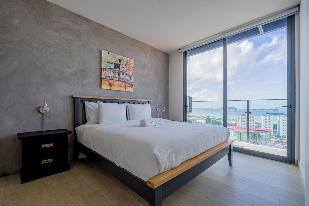 Superior Apartment photo 2