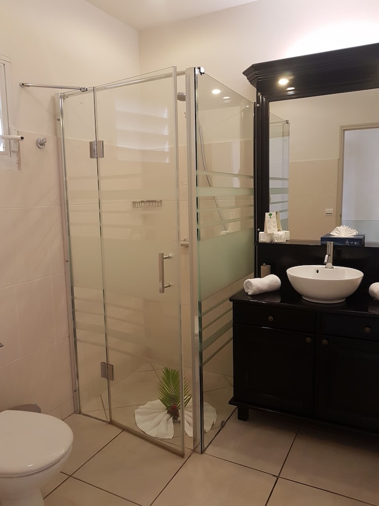 Comfort Double or Twin Room, Balcony, Ocean View photo 3