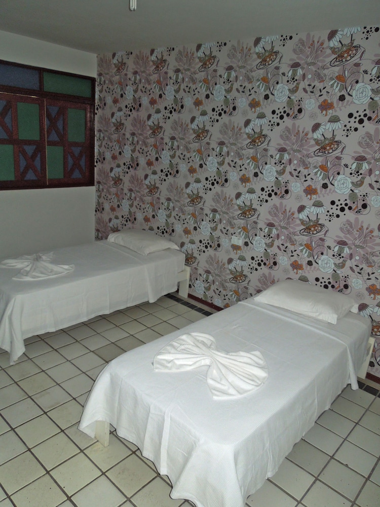 Basic Double Room, 2 Twin Beds photo 2