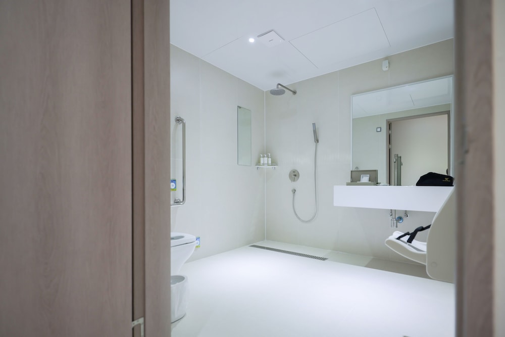Junior Suite Twin Room - Photo 9