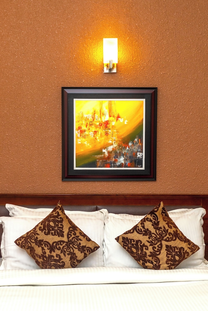 1BHK Premium Apartment with Bathtub photo 2