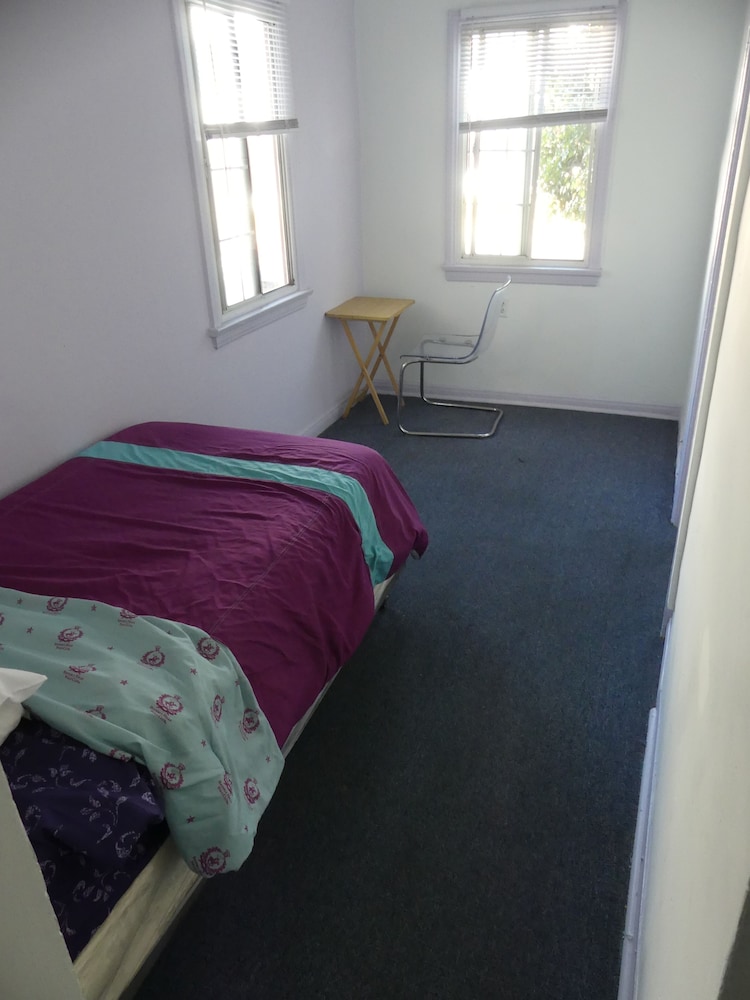 Economy Single Room, 1 Twin Bed, Private Bathroom