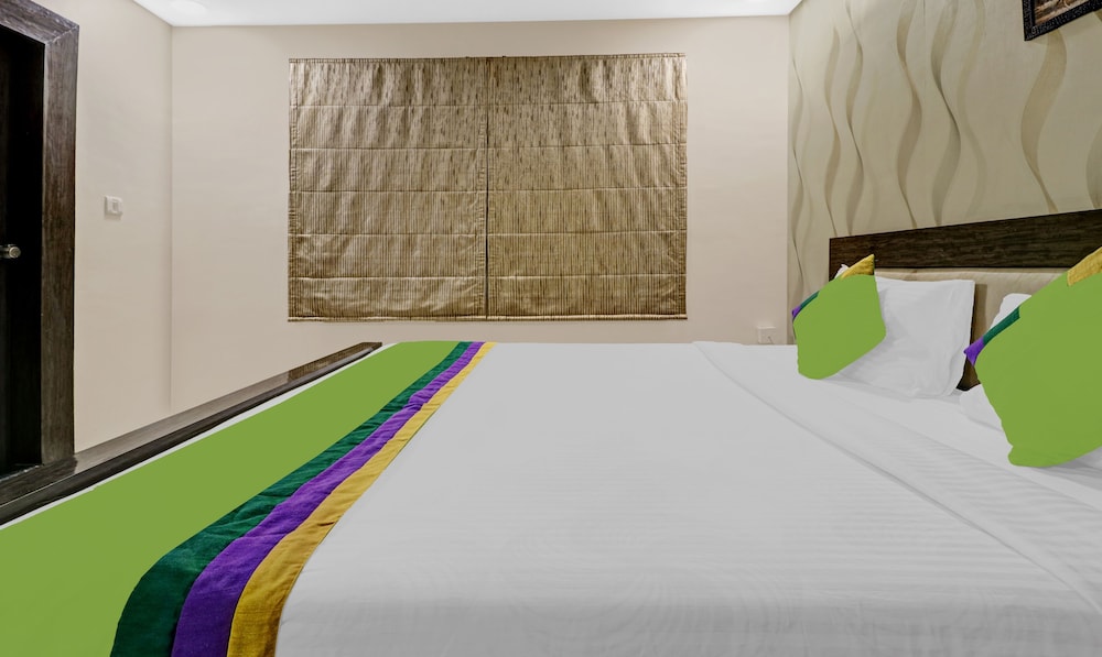 Deluxe Room - Photo 2