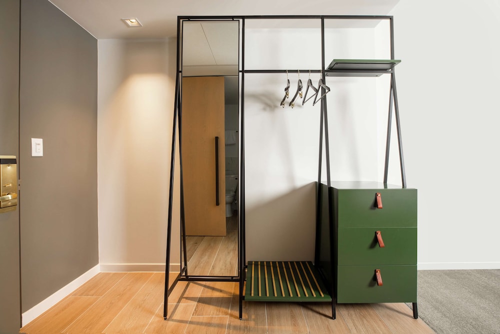 Room, 2 Queen Beds, Accessible, Bathtub (Hearing & Mobility) - Photo 3