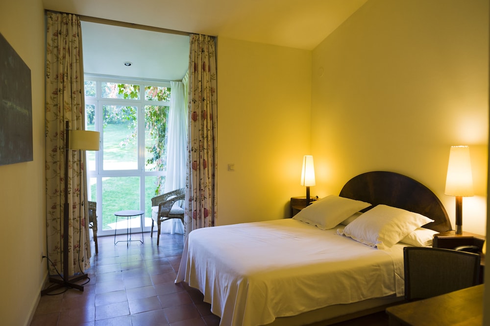 Basic Double Room, 1 Double Bed