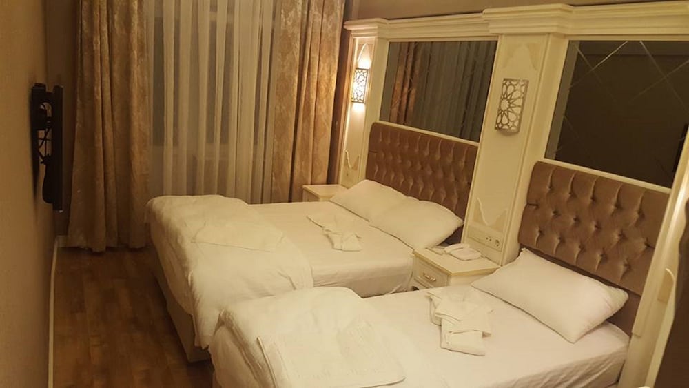 Deluxe Triple Room, 1 Bedroom, Non Smoking photo 3