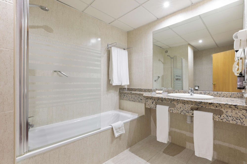 Superior Room, Sea View (1 adult) photo 2