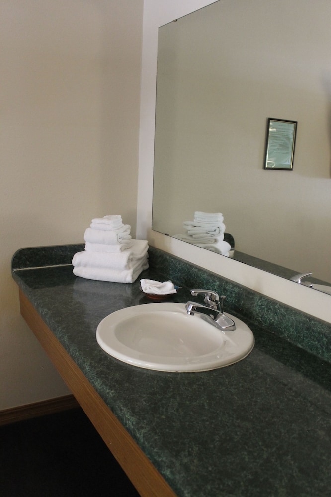Queen Suite photo 3