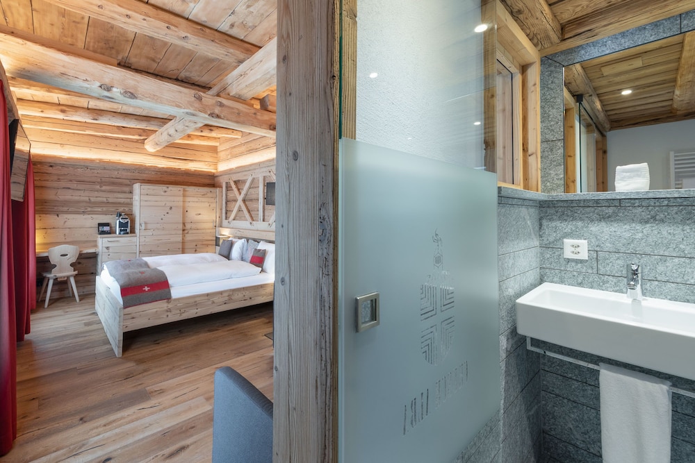 Alpenchic DELUX Double Room photo 3