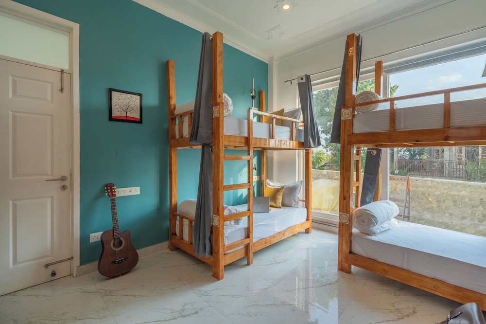 Bed in 6 Bed Female Dormitory photo 1