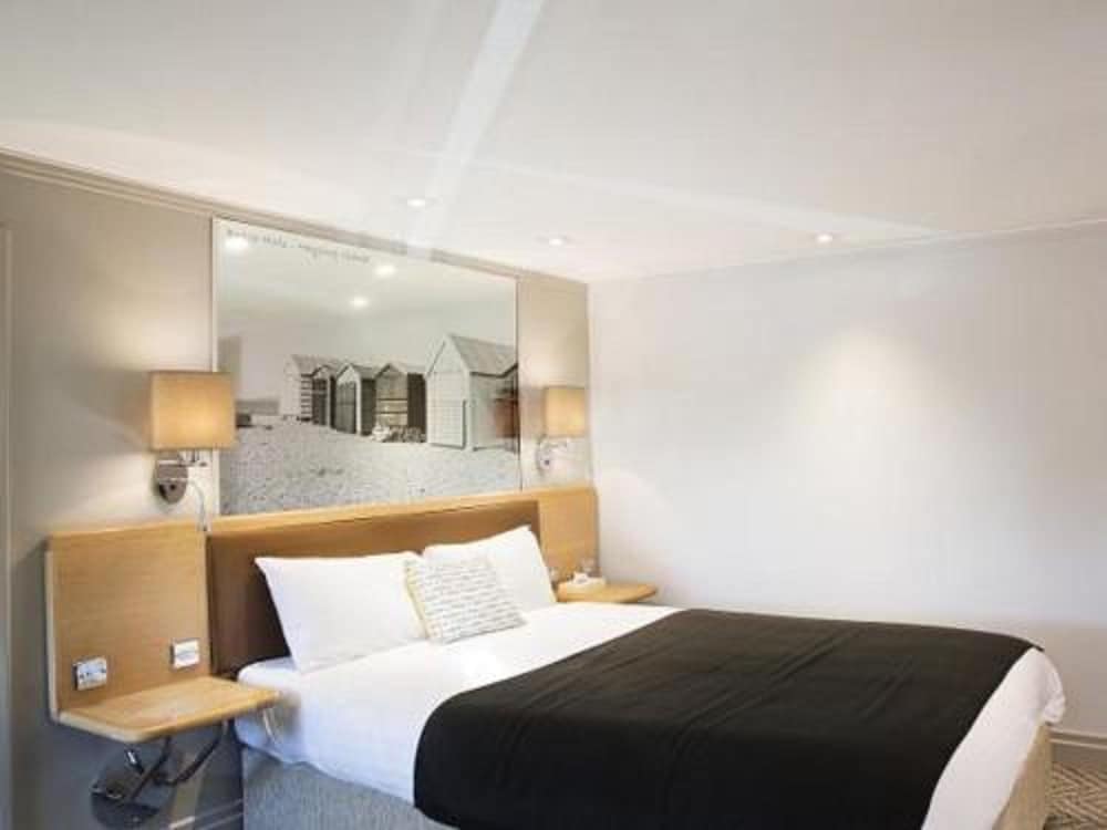 Classic Double Room, 1 Double Bed (Harbour Facing) - Photo 1