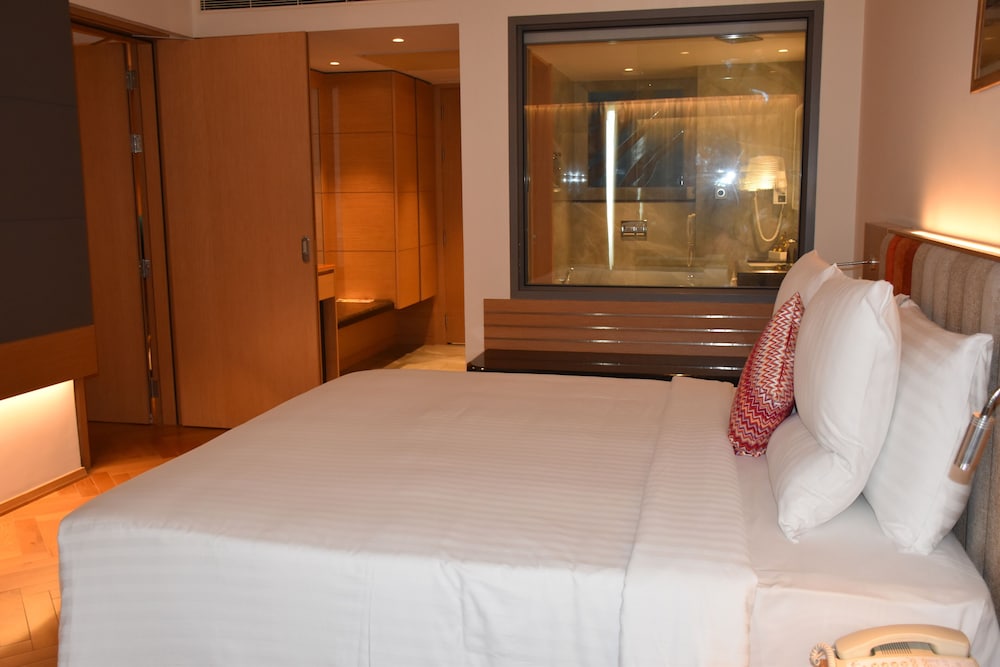 1 Bed Room Family Apartment - Queen Bed