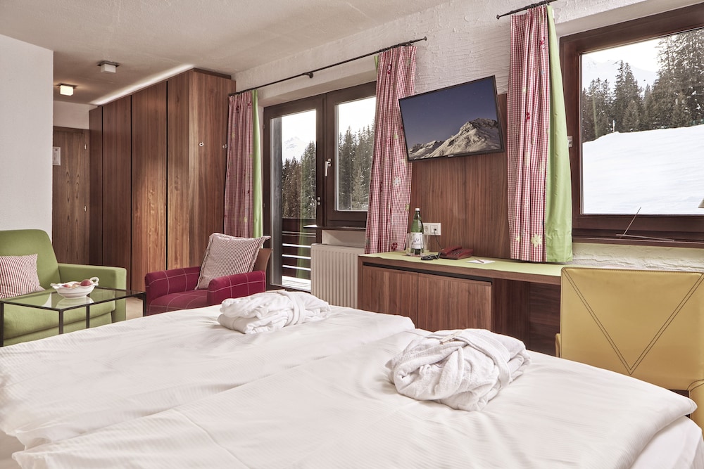 Comfort Studio, Balcony, Mountain View photo 2