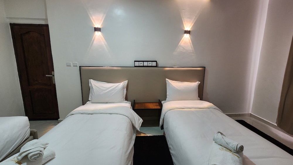 Basic Triple Room, Non Smoking, Bay View photo 3