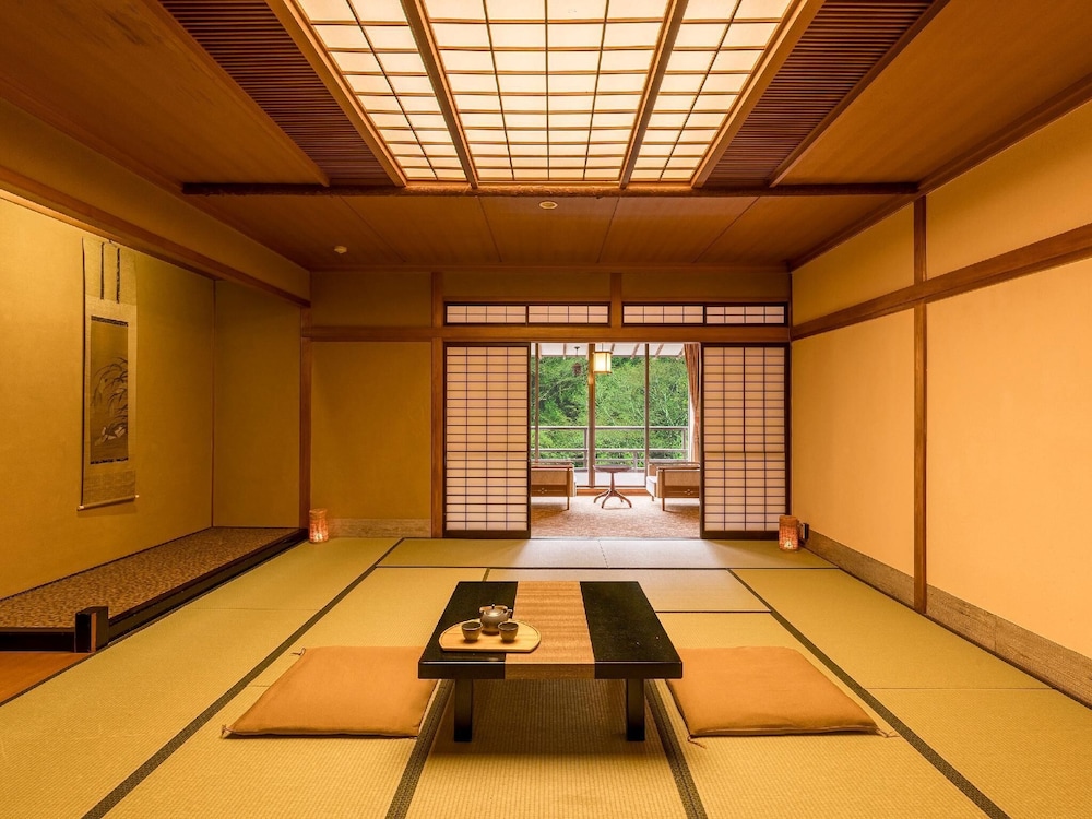 Superior Japanese Style 2-Room 7-pax Room with Open-air Bath, Non-Smoking
