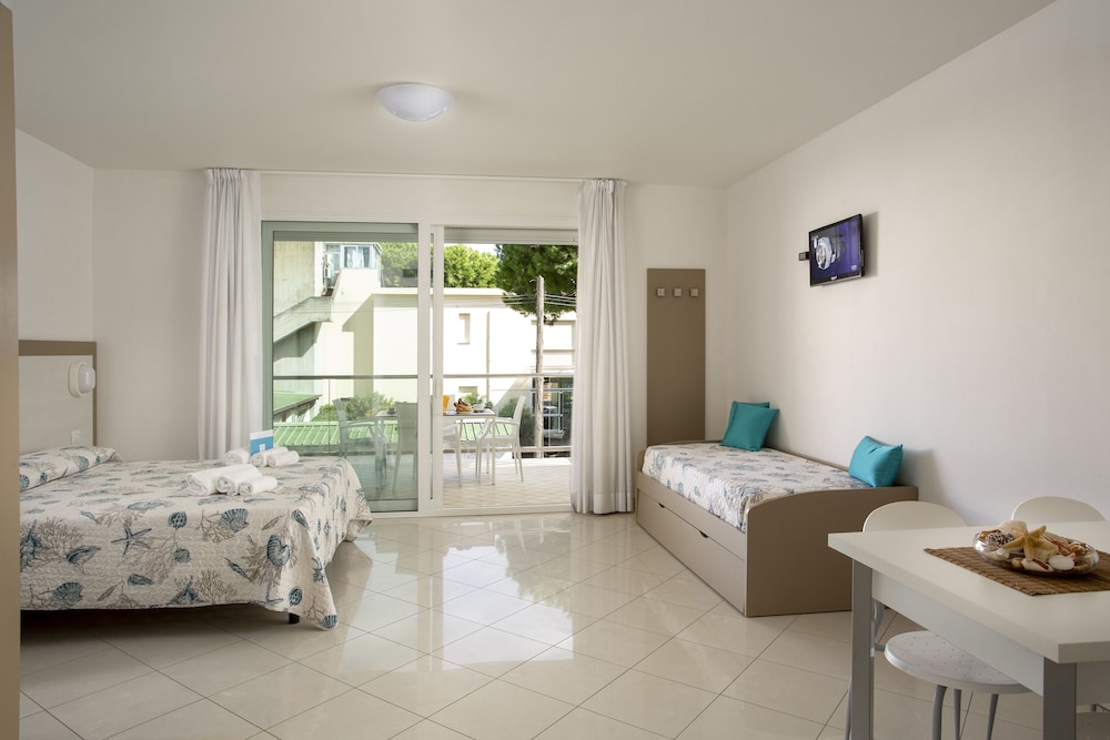 Standard Studio, Terrace, Tower photo 1