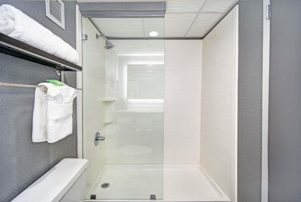 Standard Room, 2 Double Beds - Photo 7