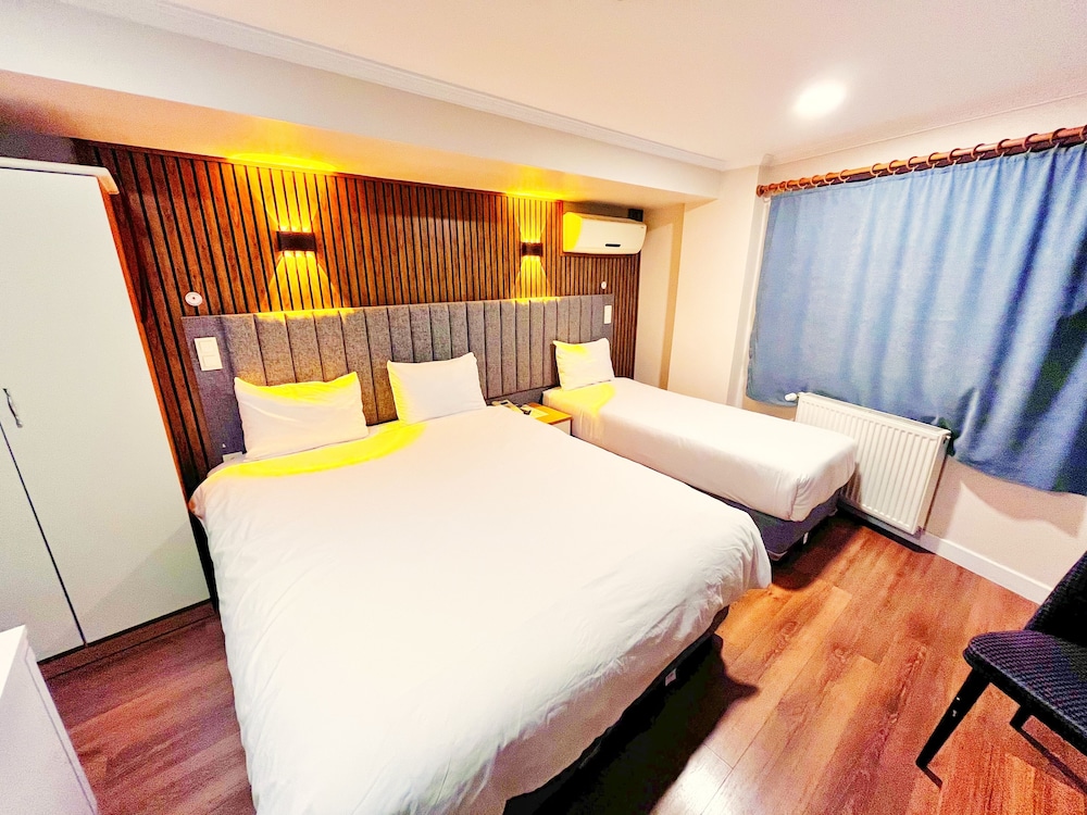 Deluxe Triple Room photo 1